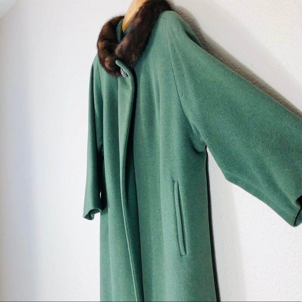 Vintage Fur Collar Car Coat Loomed in California - Picture 7 of 16